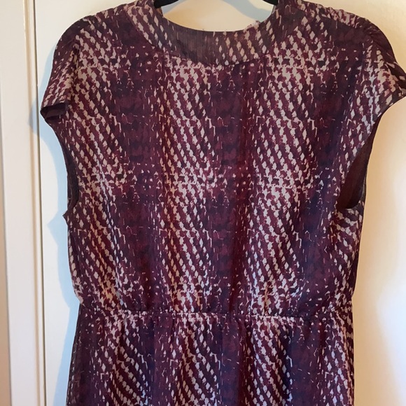 Converse All Star Maroon & Tan Snake Patter Dress - Picture 10 of 13